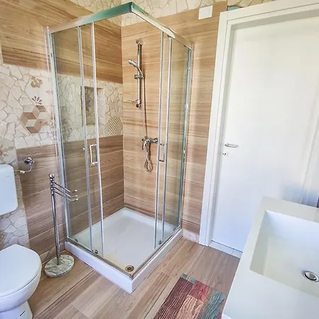Delizioso Trilocale Antolina Apartment