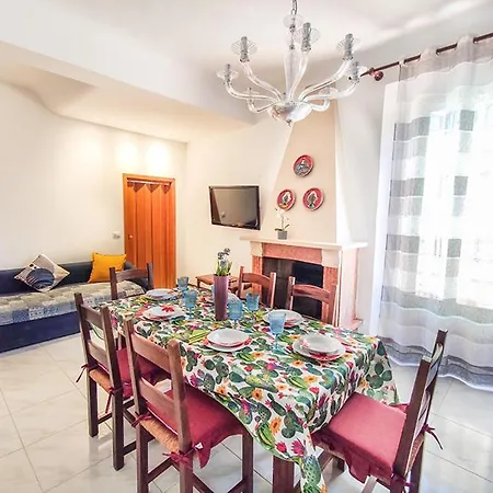 Delizioso Trilocale Antolina Apartment